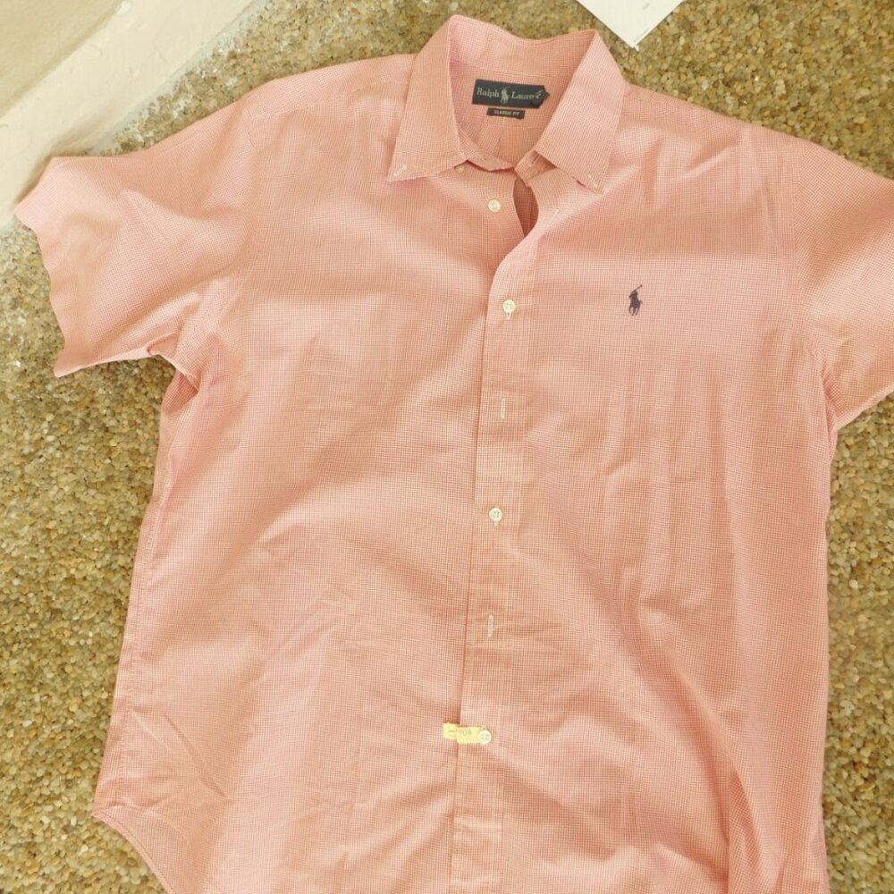 RALP LAUREN CLASSIC FIT SHORT SLEEVE MINI RED & WHITE CHECK SIZE  LARGE  SHIRT
